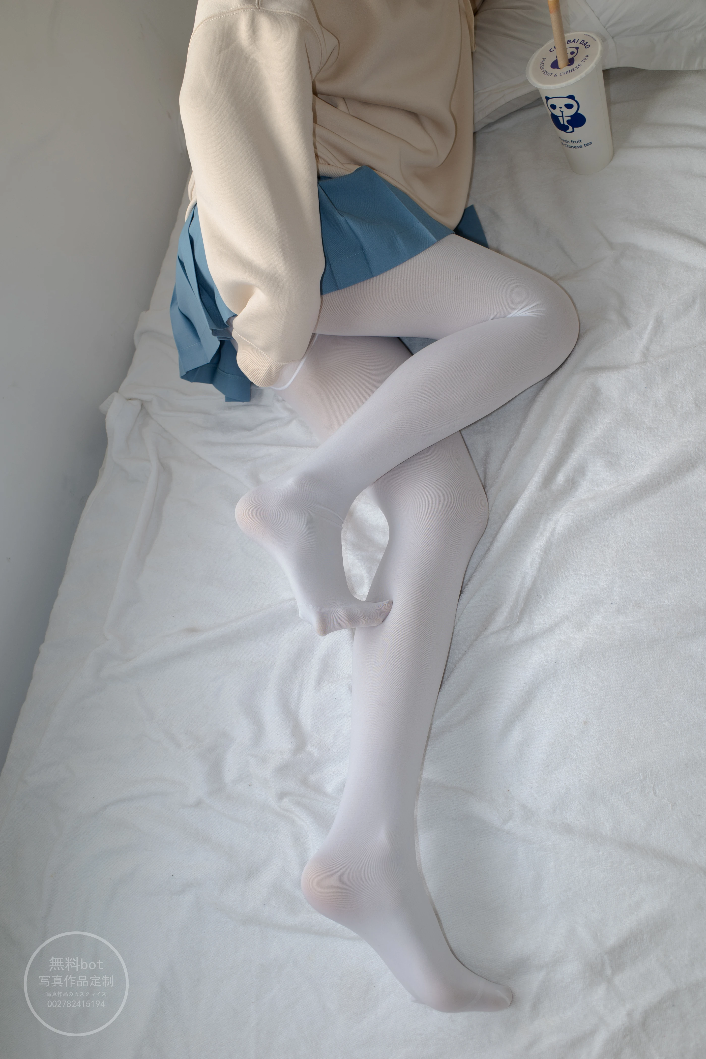 森萝财团 有料 NO.024 小香 阴暗小房间里的白丝双马尾萝莉 [84P]插图7